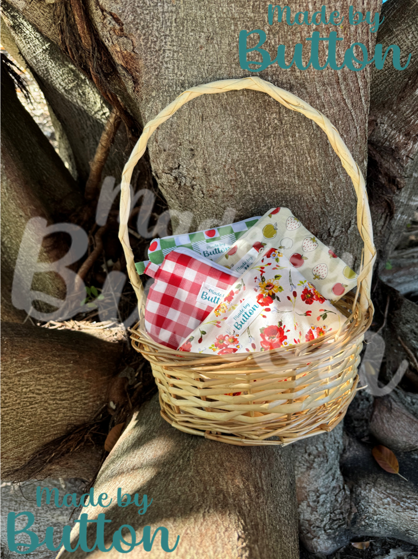 "Cozy Bouquet" Zipper Pouch (Variant B)