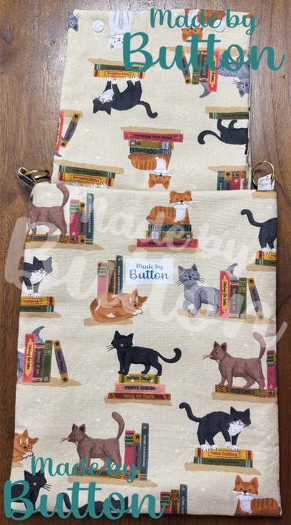 "Bookworm Kitty" Large Book Sleeve