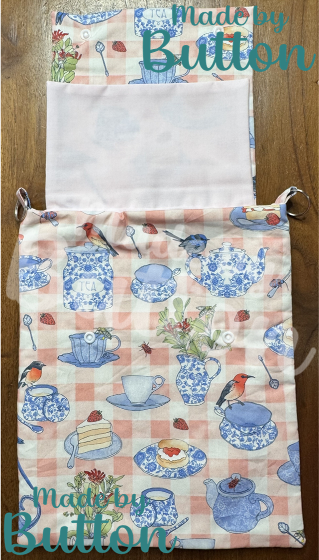 "Birdy Picnic" Large Book Sleeve