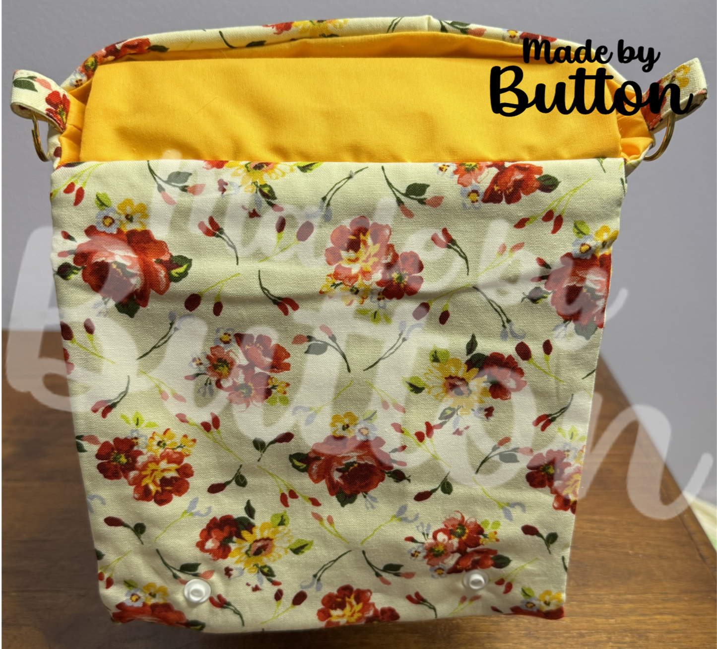 "Cozy Bouquet" Large Book Sleeve (Variant B)