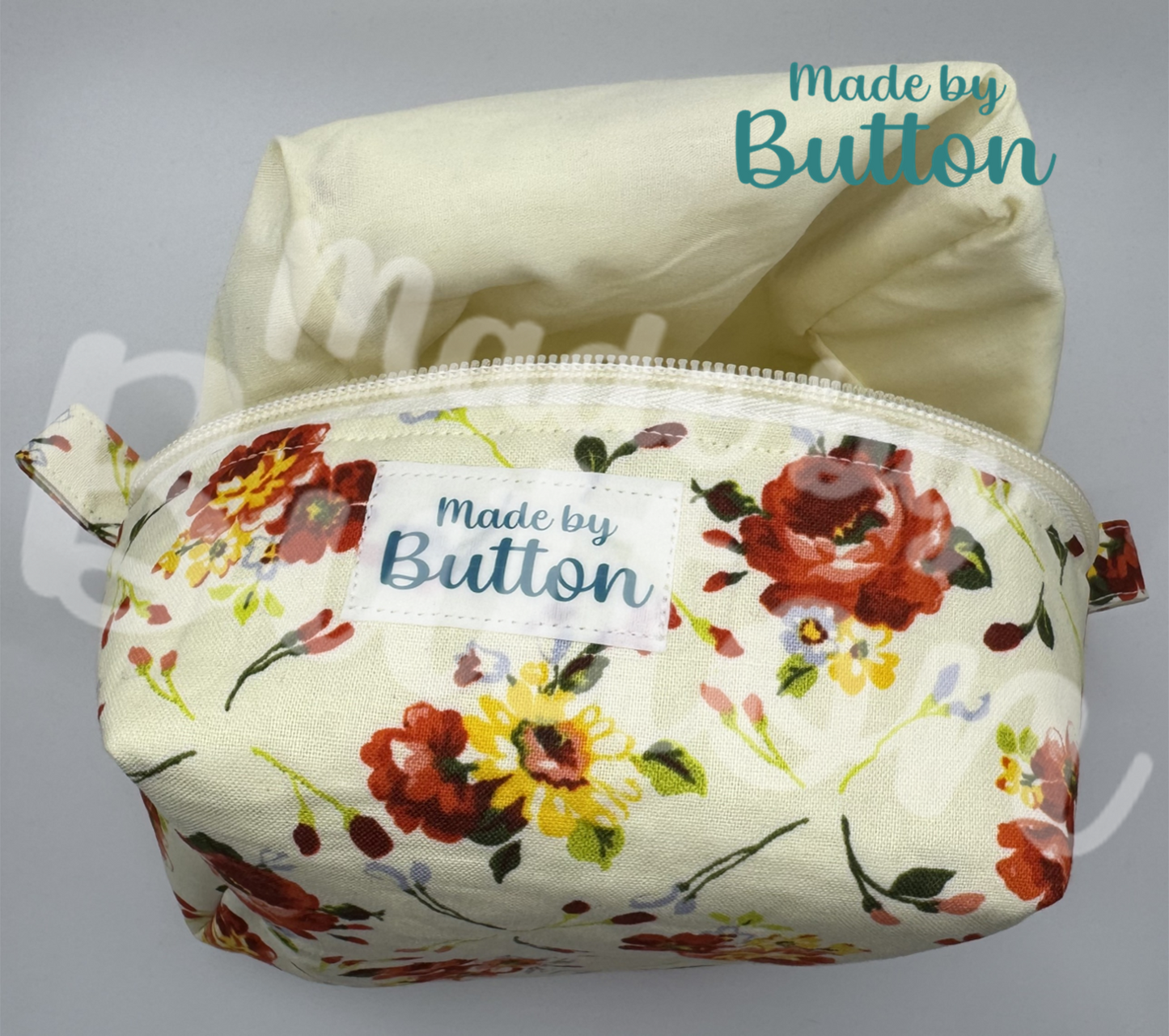 "Cozy Bouquet" Boxy Pouch (Variant A)