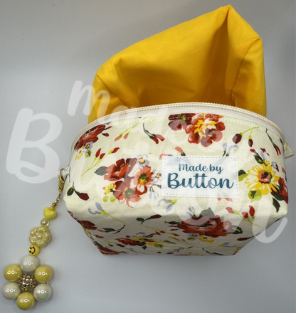 "Cozy Bouquet" Boxy Pouch (Variant C)