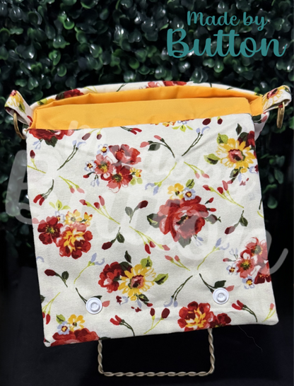 "Cozy Bouquet" Book Sleeve (Variant A)
