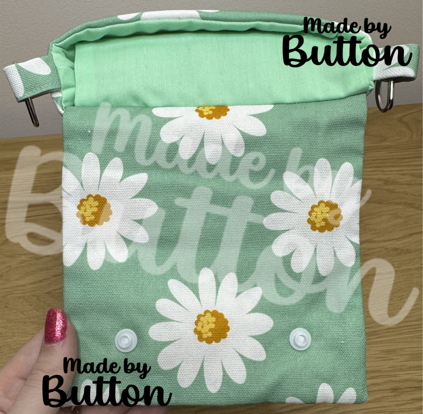 "Mint Daisy" Book Sleeve (Variant A)