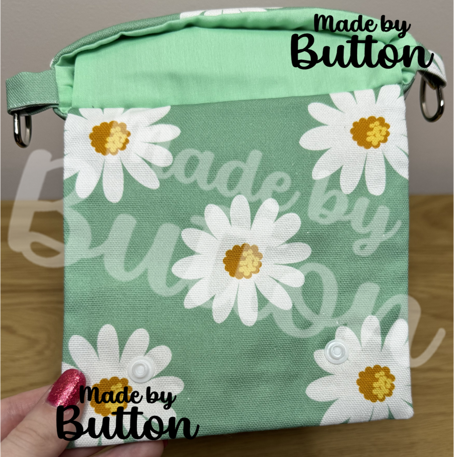 "Mint Daisy" Book Sleeve (Variant B)