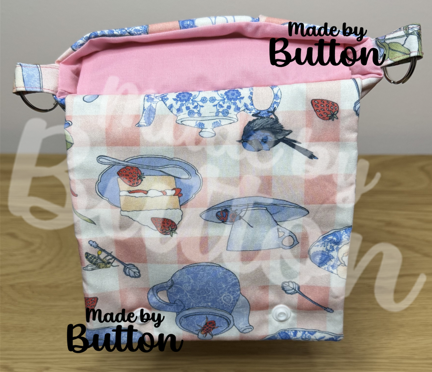 "Birdy Picnic" Book Sleeve