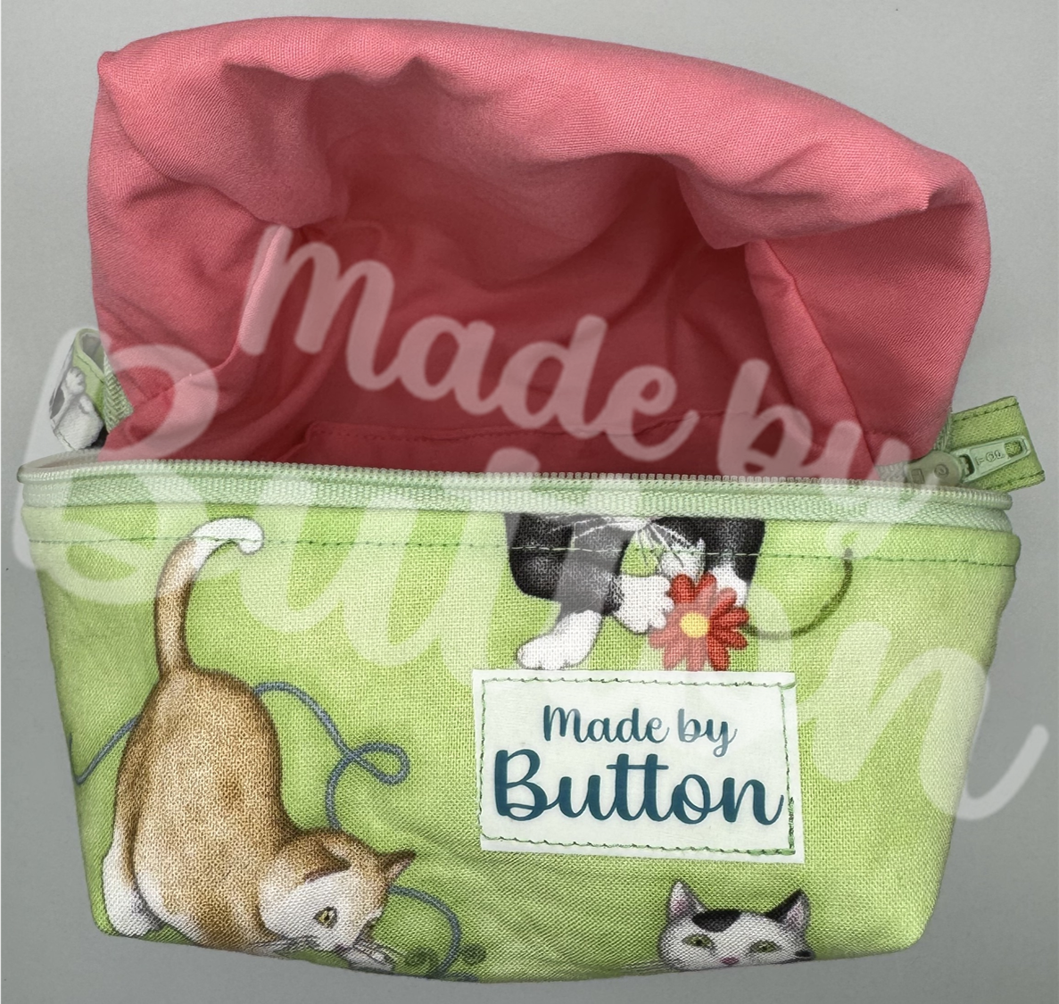 "A Kitty's Curiosity" Boxy Pouch