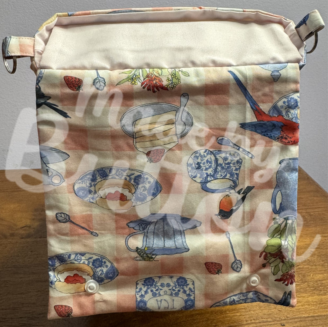 "Birdy Picnic" Large Book Sleeve