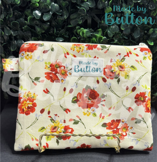 "Cozy Bouquet" Zipper Pouch (Variant A)