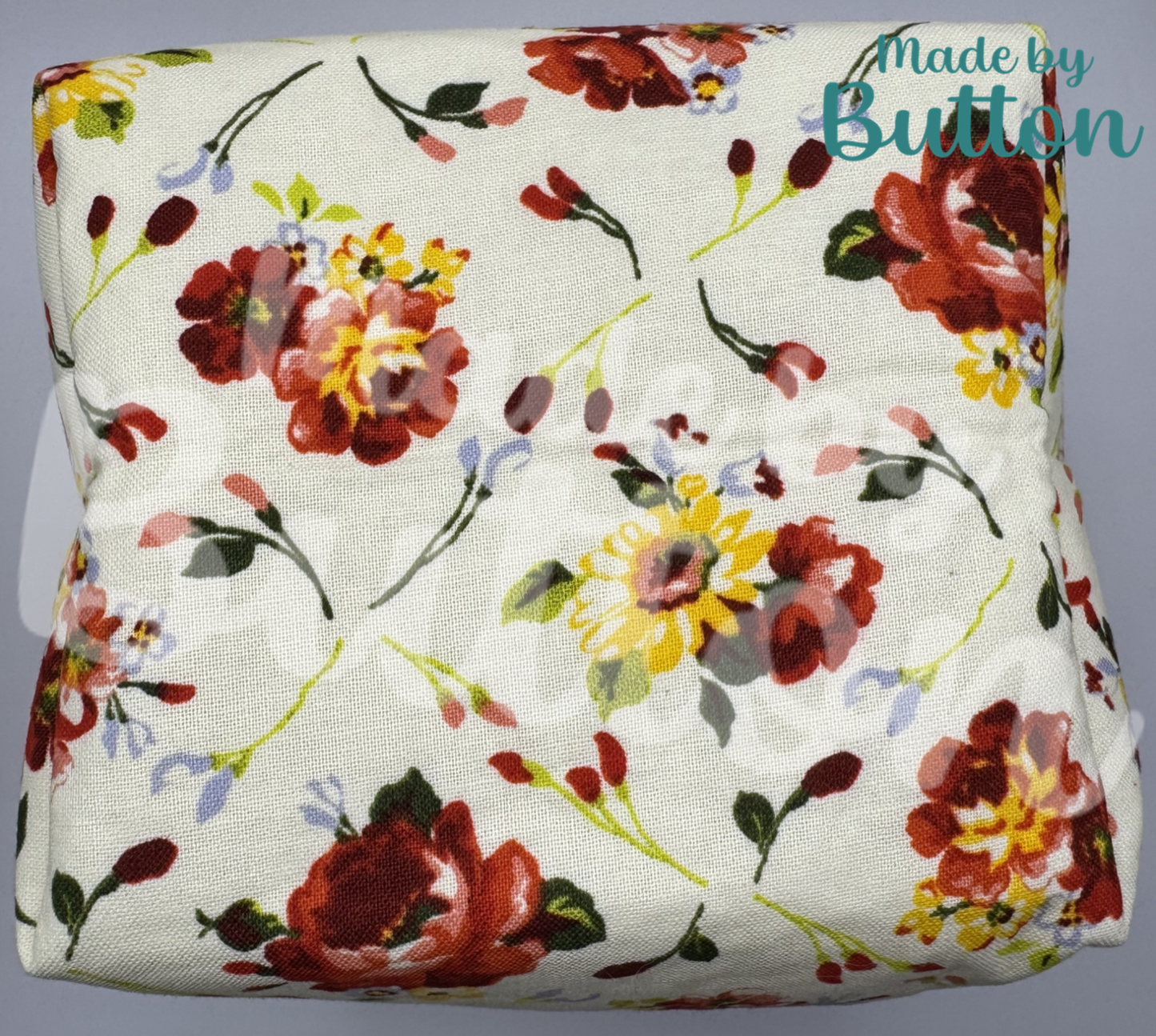"Cozy Bouquet" Boxy Pouch (Variant A)