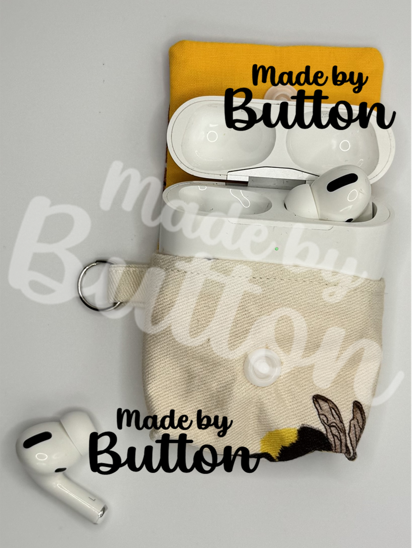 "Bee Spectacular" Airpod Pro Case (Variant A)