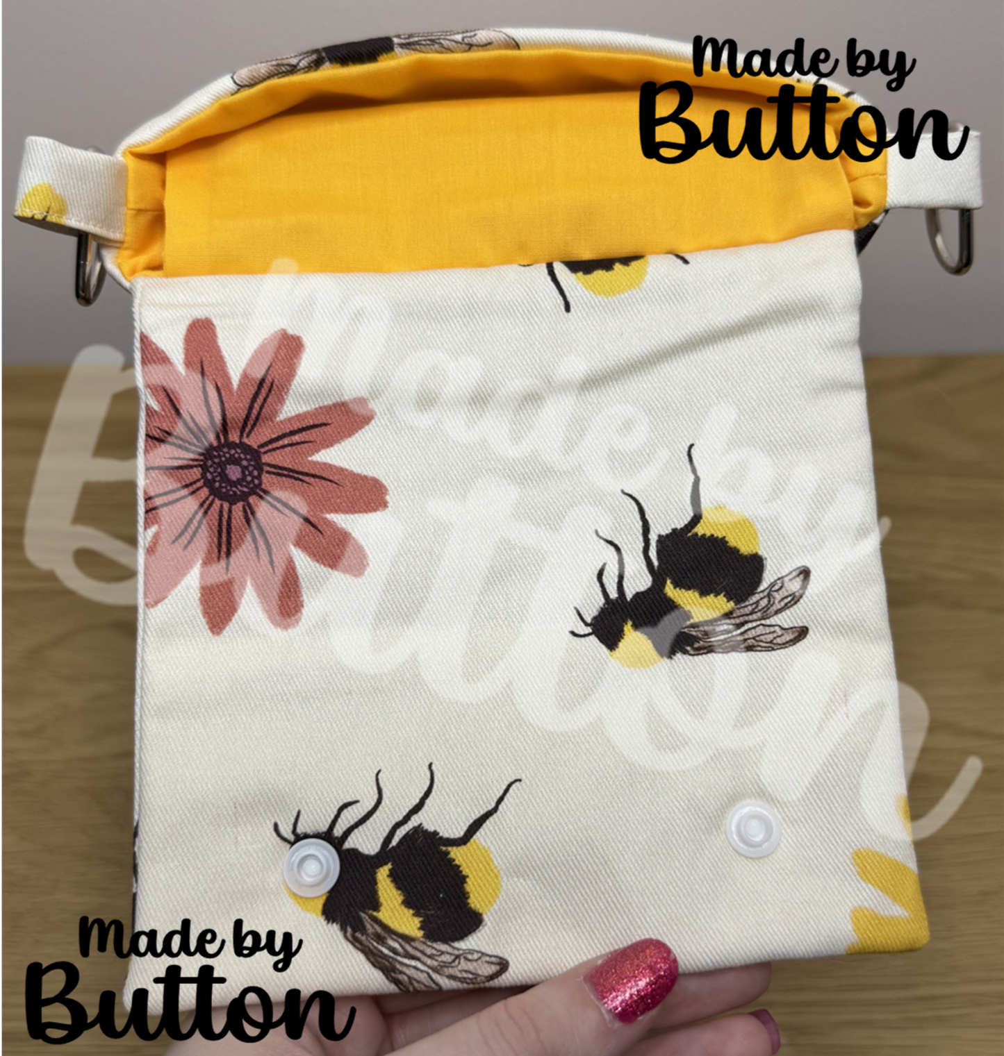"Bee Spectacular" Book Sleeve (Variant A)
