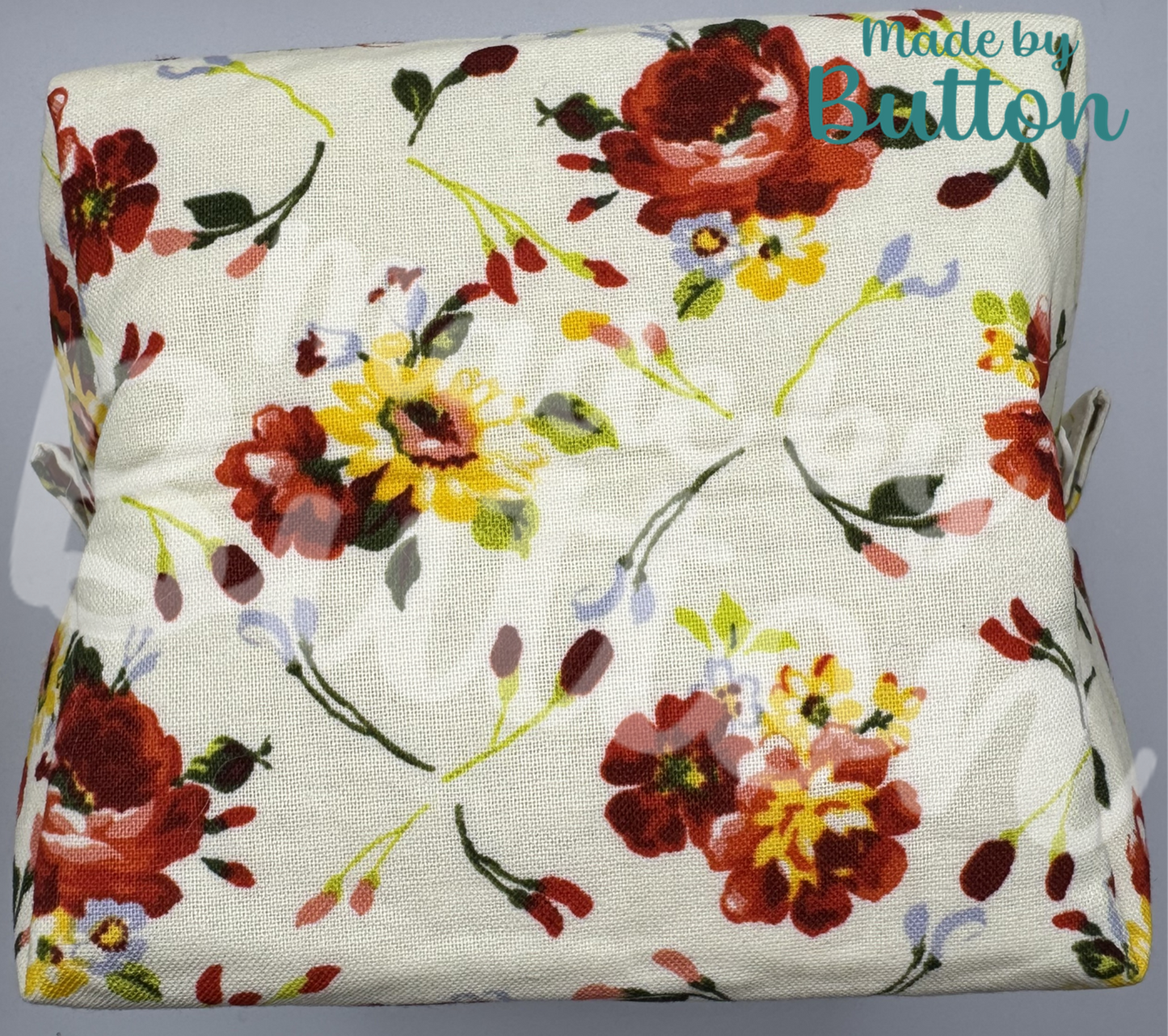 "Cozy Bouquet" Boxy Pouch (Variant C)