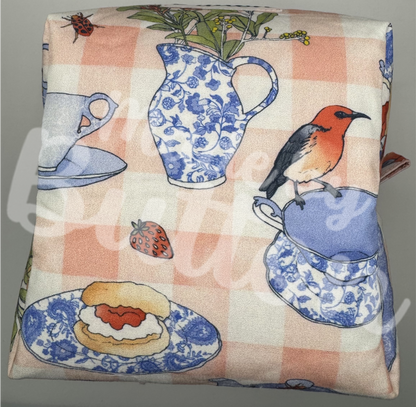 "Birdy Picnic" Boxy Pouch