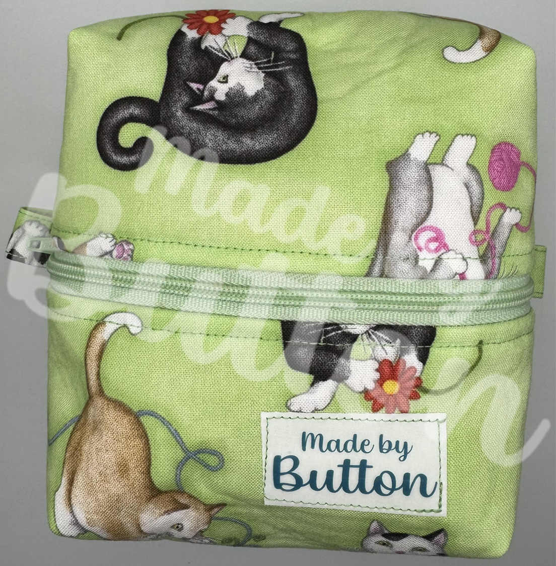 "A Kitty's Curiosity" Boxy Pouch