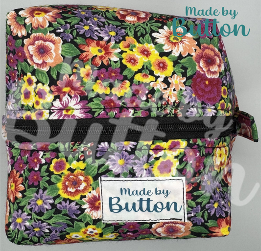 "The Garden's Gossip" Boxy Pouch